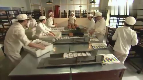 正陽門下 韓春明初入食品廠，踏實本分中結識新友李成濤